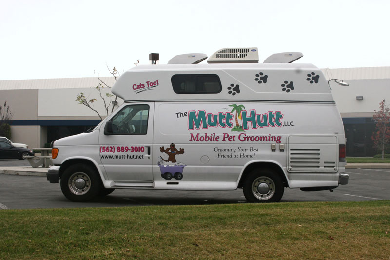 3 vehiclewrap van themutthutt iconography