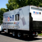 1_mobil_boxtruckwrap_iconography