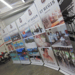 retractable_banner-stands_3